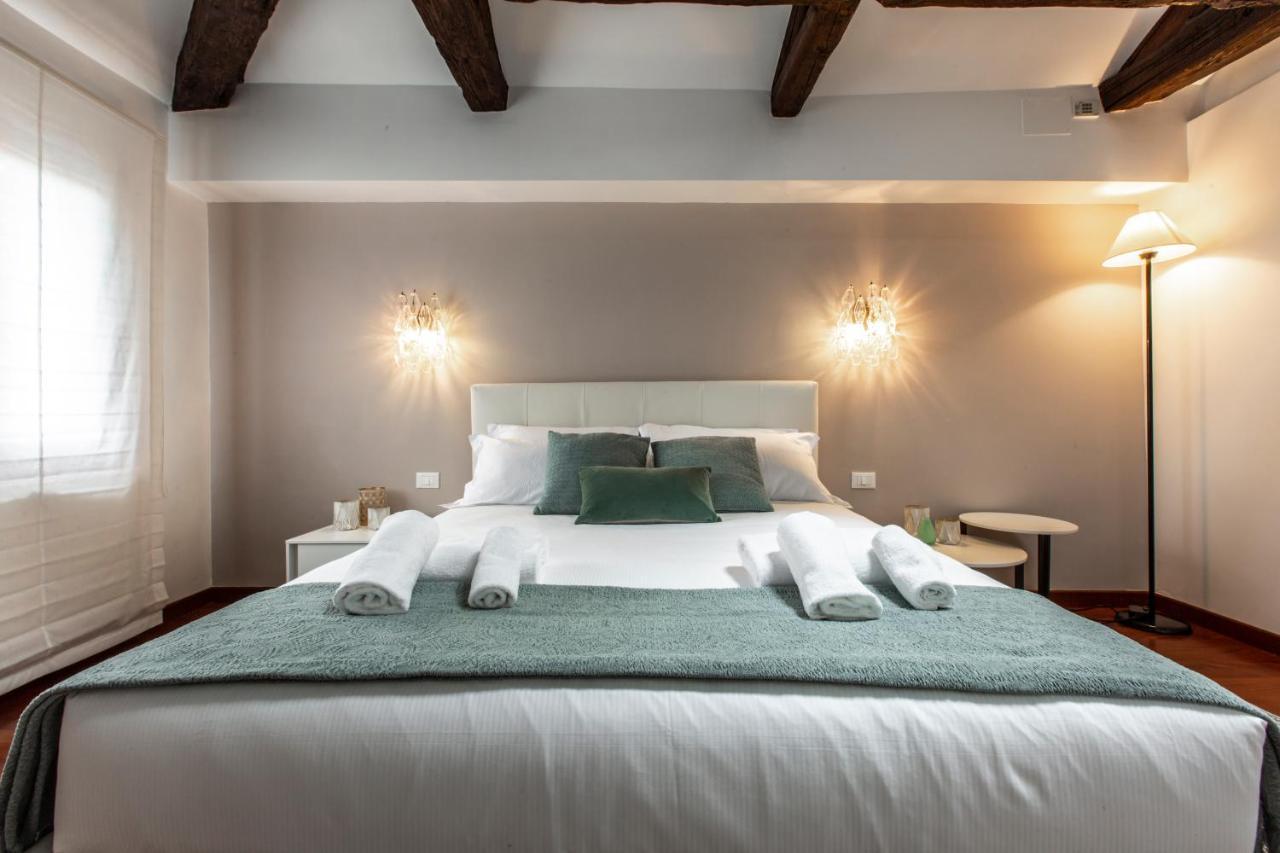 Ferienwohnung San Pantalon Luxury Penthouse R&R Venedig Exterior foto